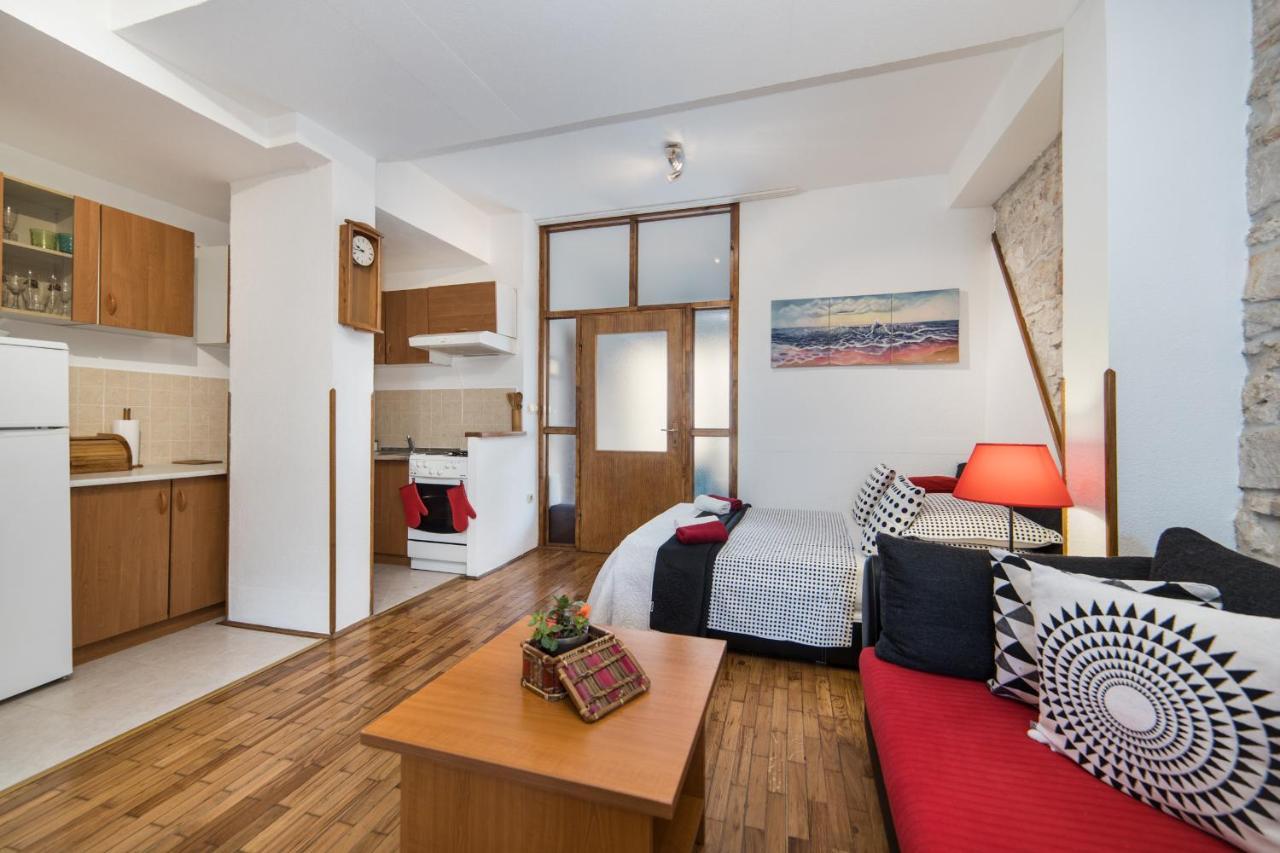 Apartments Gajeta Gradac  Luaran gambar