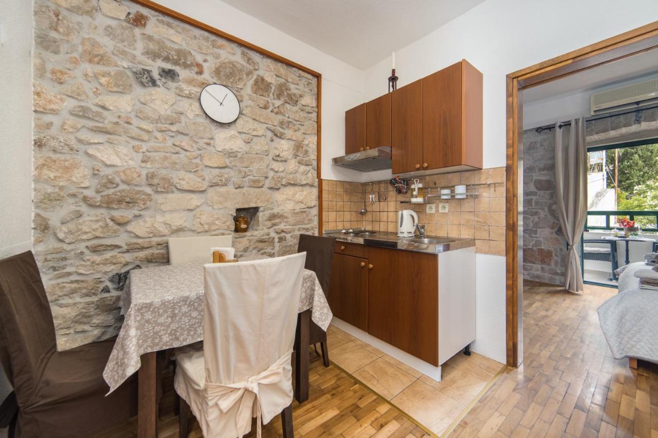 Apartments Gajeta Gradac  Luaran gambar