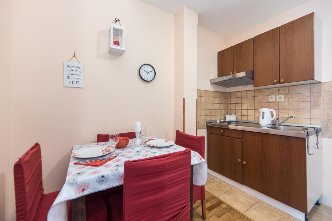 Apartments Gajeta Gradac  Luaran gambar